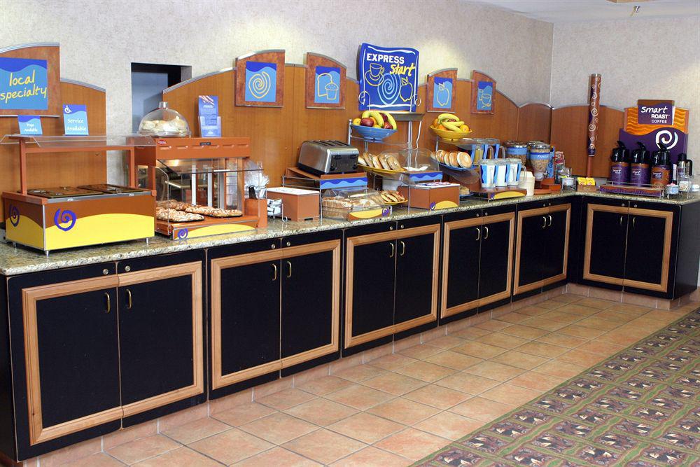 Holiday Inn Express Hotel And Suites Fort Worth/I-20 Kültér fotó